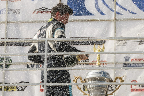 JV_098767 [1600x1200]