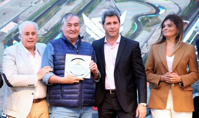 f4fffb2f48ab06ea25ff6bc131ca3a60_XL