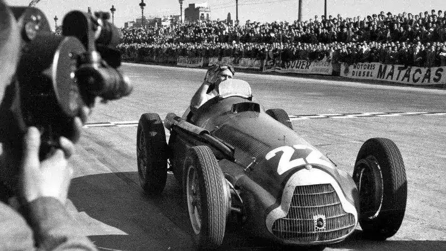 juan_manuel_fangio_en_1951